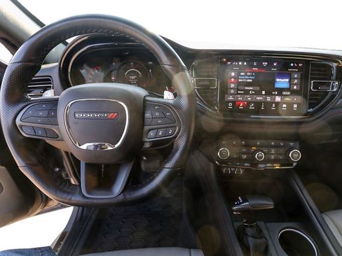 Used 2023 Dodge Durango GT AWD/4WD image 13
