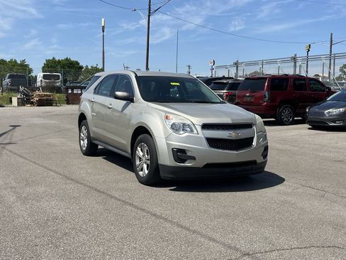 Used 2014 Chevrolet Equinox LS image 1