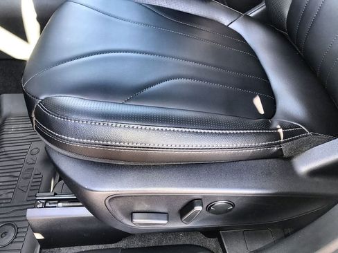 New 2026 Ford Escape SE w/ PHEV Premium Package image 12