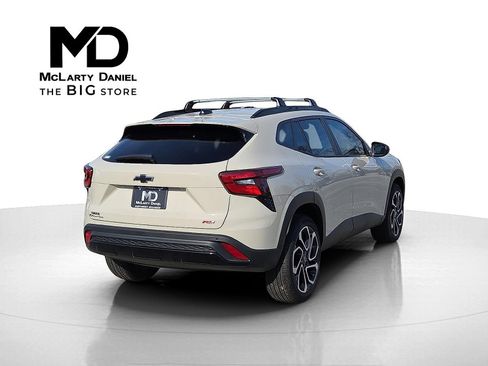 New 2026 Chevrolet Trax RS w/ Driver Confidence Package image 5