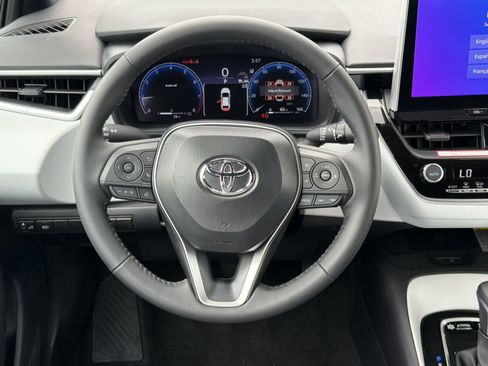 Used 2026 Toyota Corolla SE w/ SE Package FWD image 11