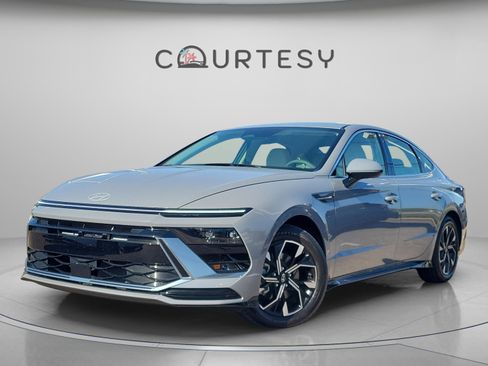 Certified 2024 Hyundai Sonata SEL image 1