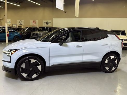 Used 2025 Volvo EX30 Ultra w/ Climate Package AWD/4WD image 5