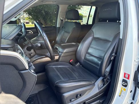 Used 2019 GMC Yukon XL Denali w/ Open Road Package AWD/4WD image 15