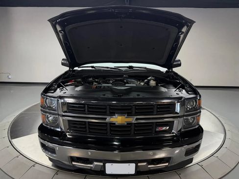 Used 2014 Chevrolet Silverado 1500 LTZ Z71 w/ LTZ Plus Package AWD/4WD image 12