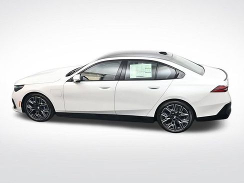 New 2027 BMW 550e xDrive AWD/4WD image 31