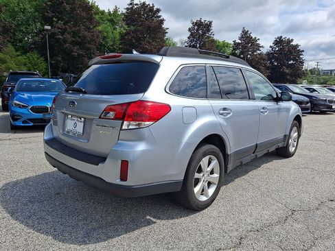 Used 2013 Subaru Outback 2.5i Limited AWD/4WD image 6