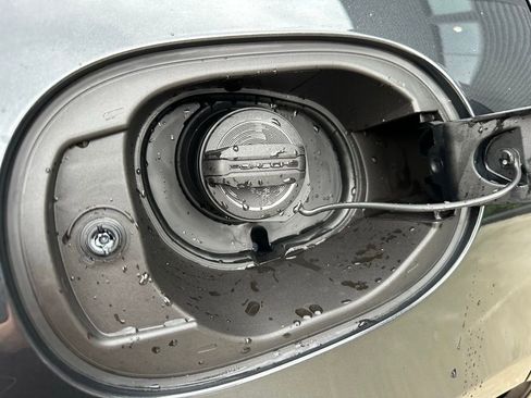 Used 2026 Porsche Macan S image 37