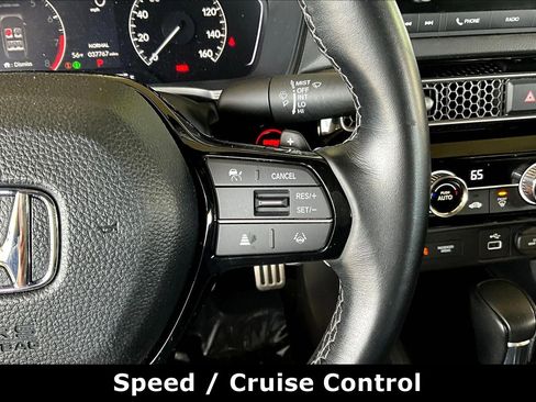 Used 2023 Honda Civic Sport image 11