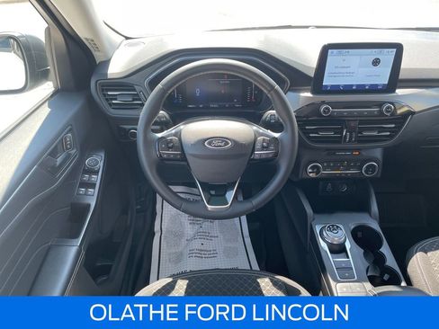 Used 2024 Ford Escape Active AWD/4WD image 24