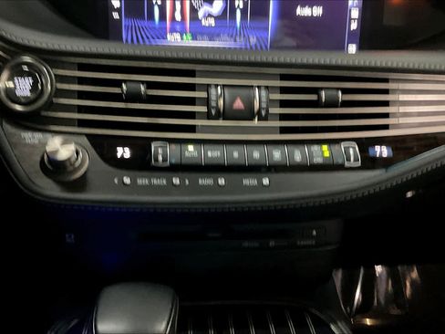 Used 2020 Lexus LS 500 image 36