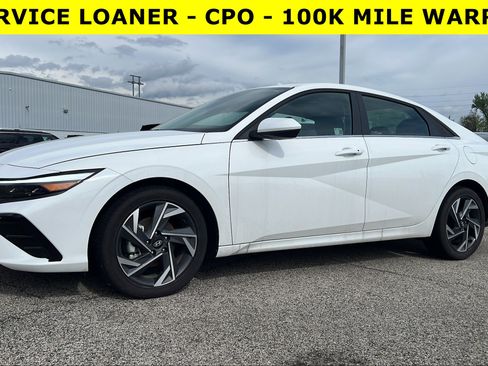 Used 2025 Hyundai Elantra SEL image 4