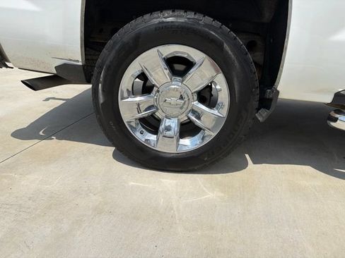 Used 2018 Chevrolet Silverado 1500 LTZ w/ Sport Package AWD/4WD image 40