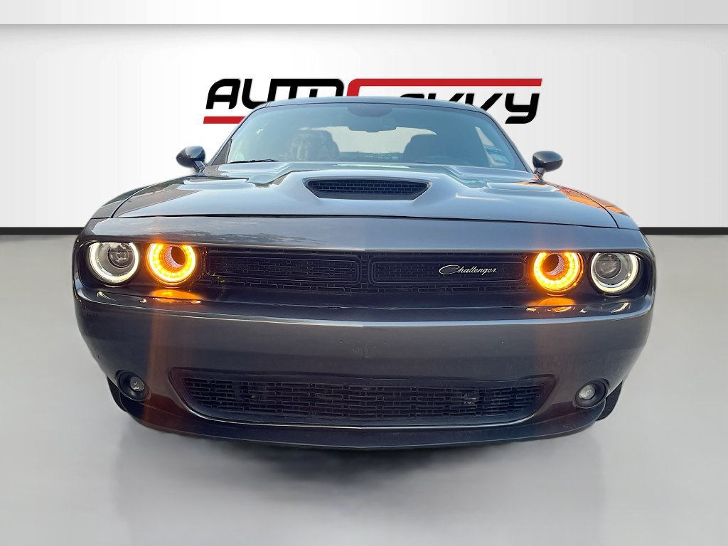 Used 2022 Dodge Challenger R/T Scat Pack RWD image 2