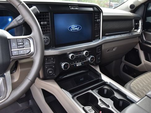 Used 2026 Ford F350 Platinum w/ Platinum Plus Package AWD/4WD image 9