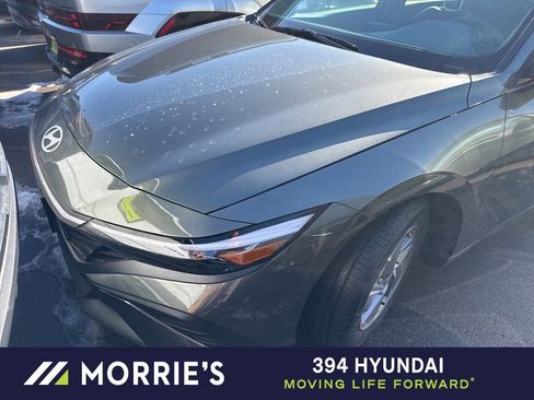 Certified 2024 Hyundai Elantra SE image 1