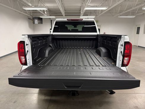 New 2026 GMC Sierra 2500 Pro w/ 1SA Pro Safety Plus Package AWD/4WD image 17