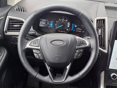 Used 2023 Ford Edge SEL w/ Convenience Package image 26
