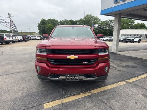 Used 2018 Chevrolet Silverado 1500 LT w/ All Star Edition AWD/4WD image 10