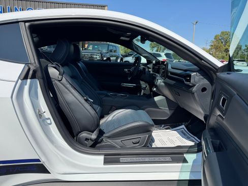 Used 2025 Ford Mustang GT Premium w/ California Special Package image 12