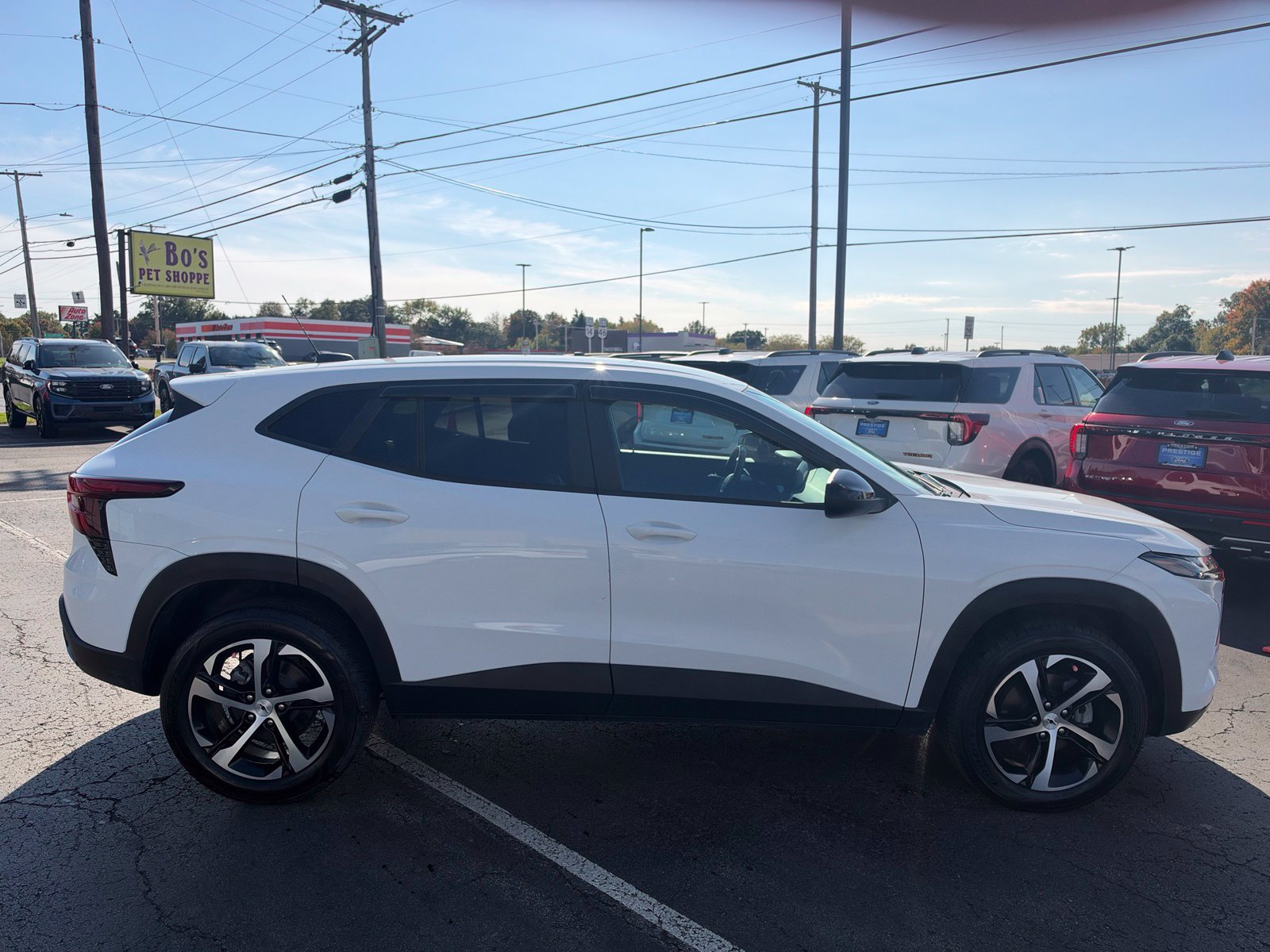 Used 2024 Chevrolet Trax RS w/ Driver Confidence Package FWD image 6