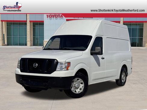 Used 2020 Nissan NV 2500 SV RWD image 1