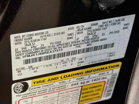 Used 2024 Ford Expedition Max XLT image 12