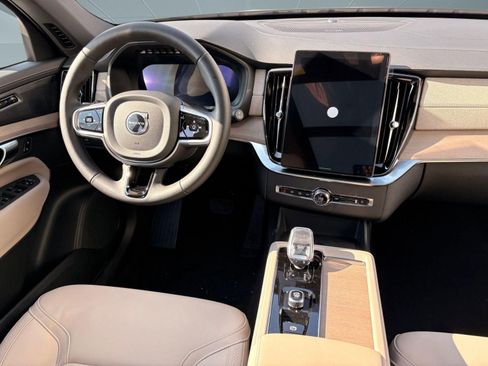 New 2026 Volvo XC90 B6 Plus w/ Protection Package Premier AWD/4WD image 30