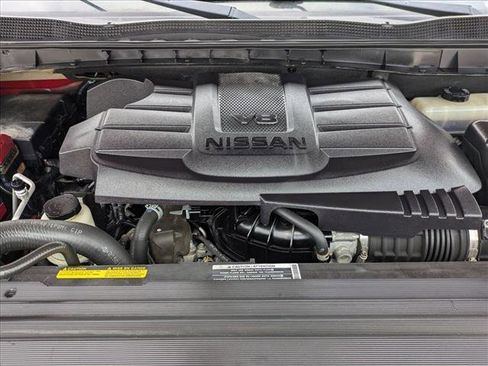 Used 2021 Nissan Titan PRO-4X w/ Pro-4x Convenience Package image 23