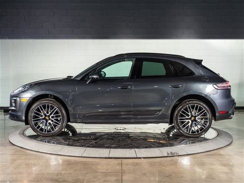 Certified 2026 Porsche Macan image 2