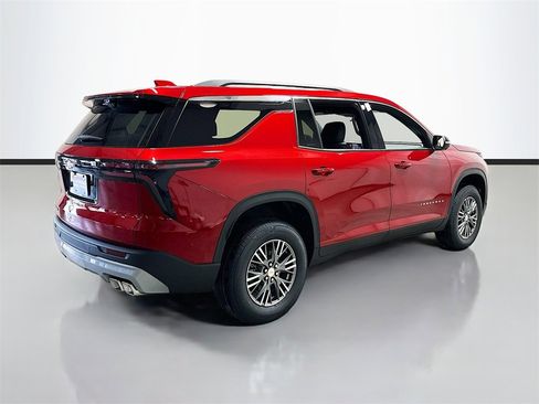 New 2026 Chevrolet Traverse LT w/ Driver Confidence Package image 8
