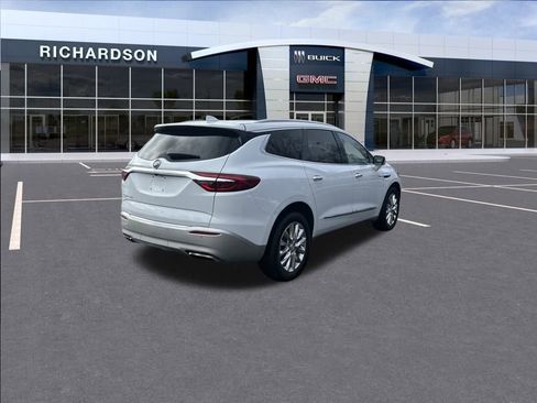 Used 2021 Buick Enclave Premium w/ Sun and Sites Package image 5