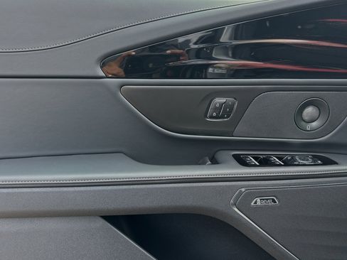 New 2024 Lincoln Nautilus Reserve w/ Equipment Group 202A image 7