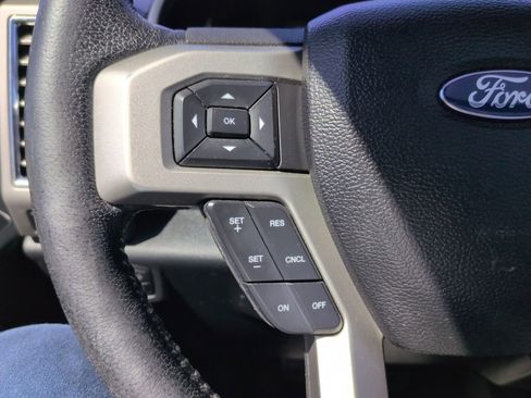 Used 2016 Ford F150 Lariat w/ Equipment Group 502A Luxury AWD/4WD image 18