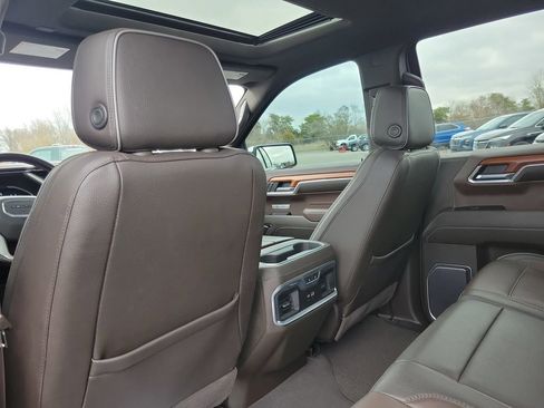Used 2022 GMC Sierra 1500 Denali w/ Denali Reserve Package image 34