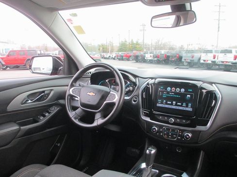 Used 2019 Chevrolet Traverse LT image 21