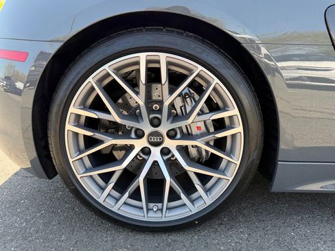 Used 2017 Audi R8 V10 plus AWD/4WD image 10