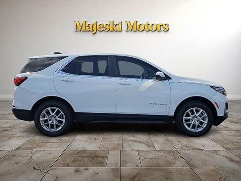 Used 2023 Chevrolet Equinox LT w/ Driver Convenience Package image 8