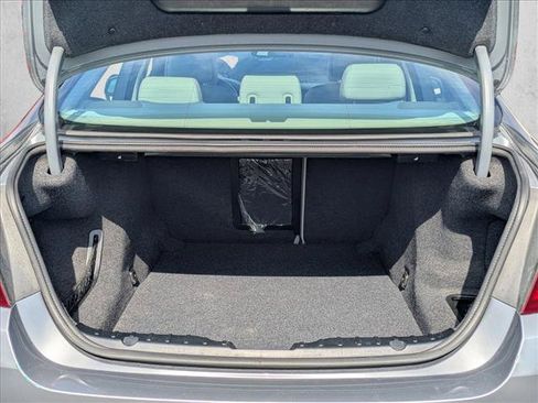 Used 2013 BMW 528i Sedan RWD image 6