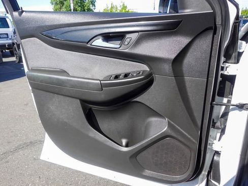 Used 2025 Chevrolet TrailBlazer LS w/ LS Convenience Package FWD image 21