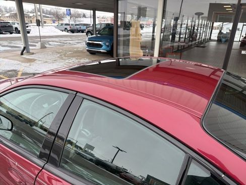 Used 2004 Pontiac Grand Prix GT2 w/ Leather Trim Pkg image 9