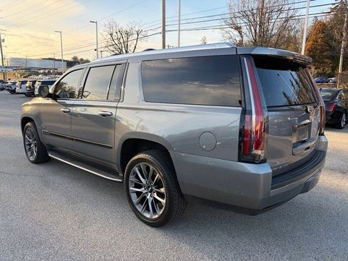 Used 2020 Cadillac Escalade ESV Luxury w/ Escalade Sport Edition image 2
