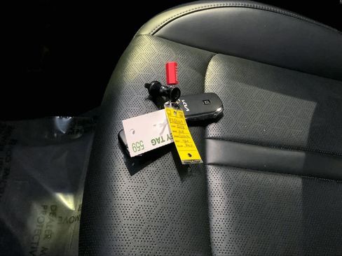 Used 2023 Kia Sorento EX w/ Panoramic Sunroof Package image 13