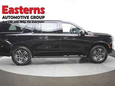Used 2025 Chevrolet Suburban Z71 AWD/4WD image 47