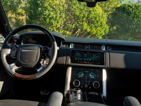 Used 2021 Land Rover Range Rover P525 Westminster Edition AWD/4WD image 30