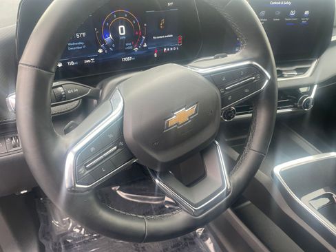 Used 2025 Chevrolet Equinox LT image 27