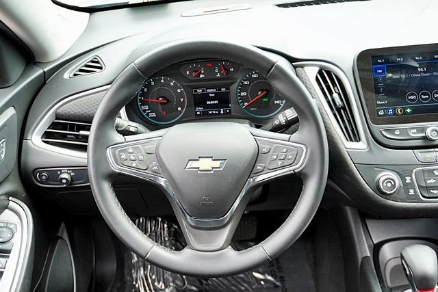 Used 2025 Chevrolet Malibu RS FWD image 28