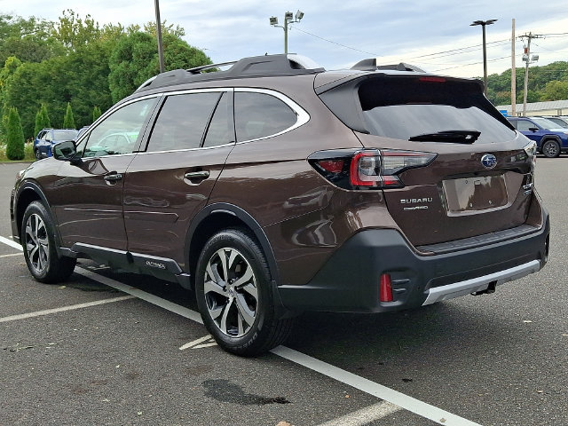 Used 2022 Subaru Outback Touring AWD/4WD image 4