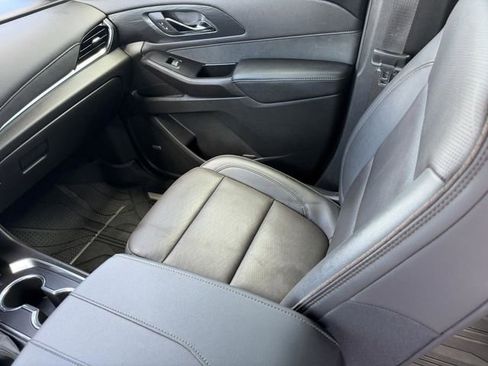 Certified 2023 Chevrolet Traverse High Country image 21
