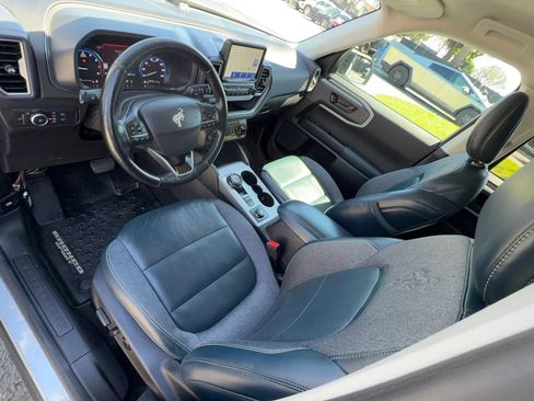 Used 2022 Ford Bronco Sport Outer Banks w/ Tech Package AWD/4WD image 12